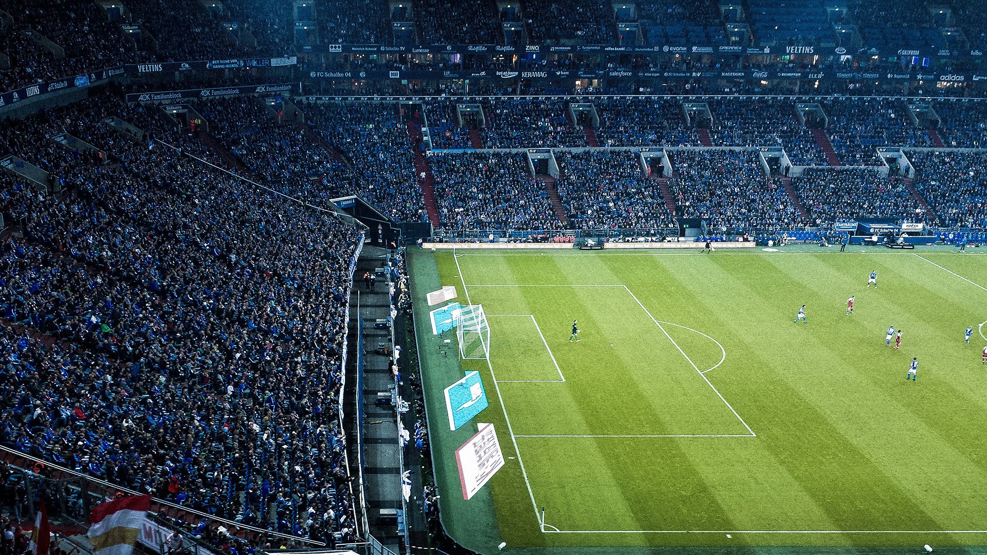 英超再现奇迹：逆境中迸发出神奇！，英超逆转夺冠